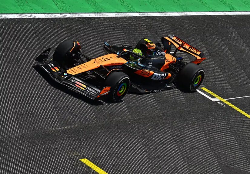 Norris e sua McLaren em interlagos